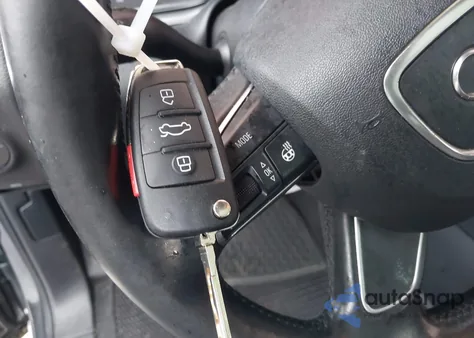 2015 Audi Q7 3.0T Premium из США, поврежденный, VIN WA1LGAFE3FD007098